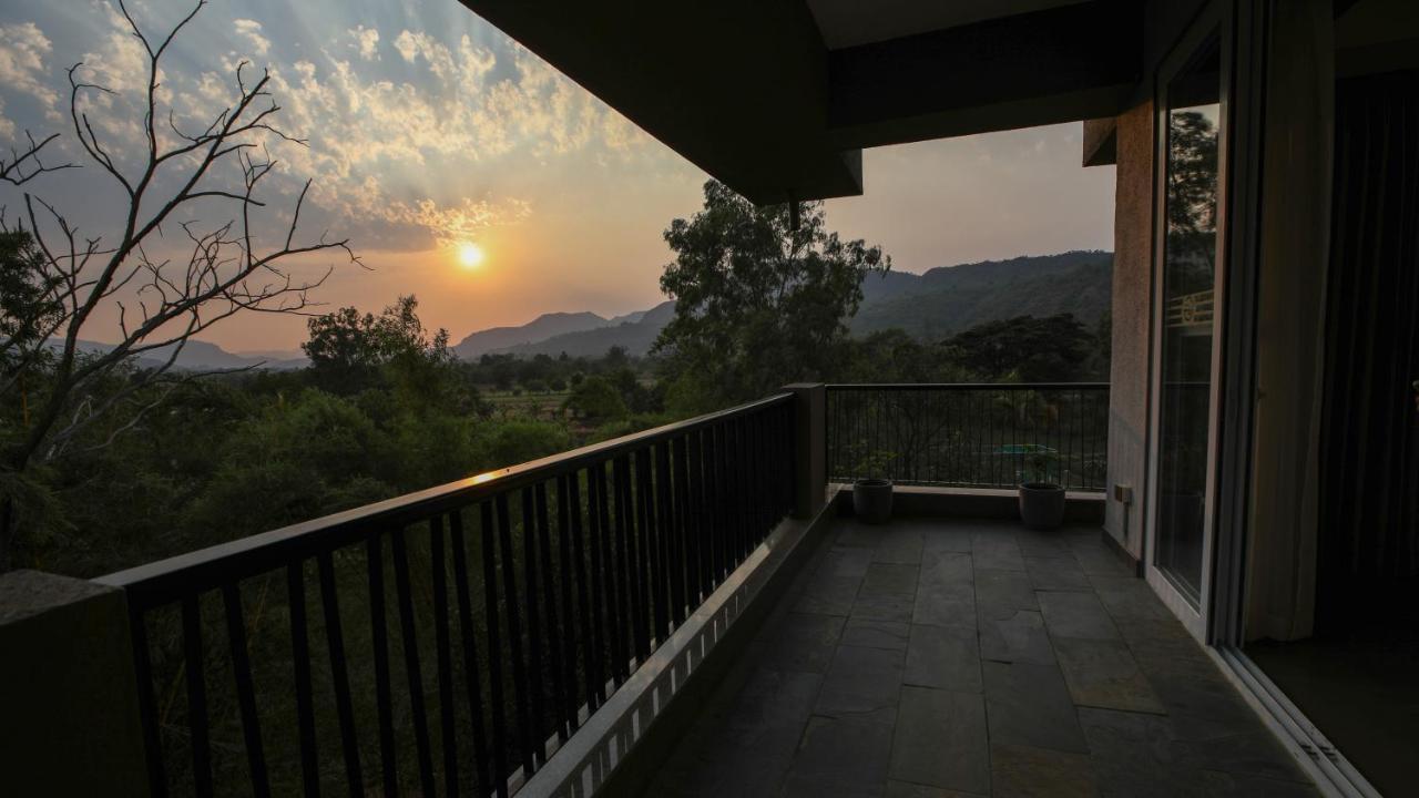 Golden Fields Resort Mulshi Exterior foto