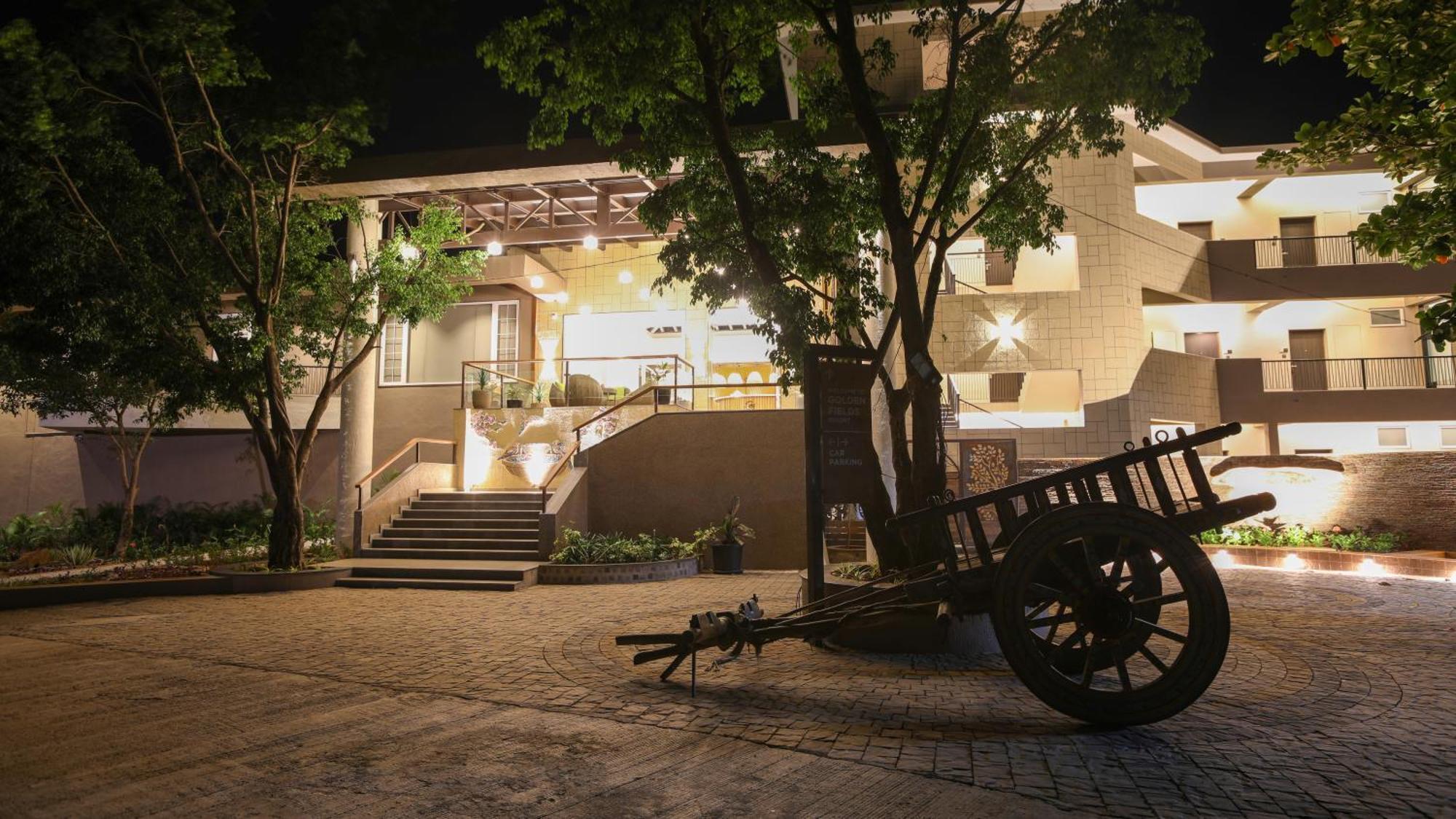 Golden Fields Resort Mulshi Exterior foto
